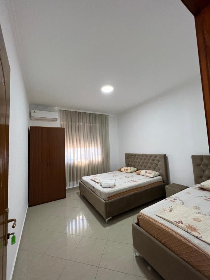 Guest House Il Palazzo Durres Exterior photo